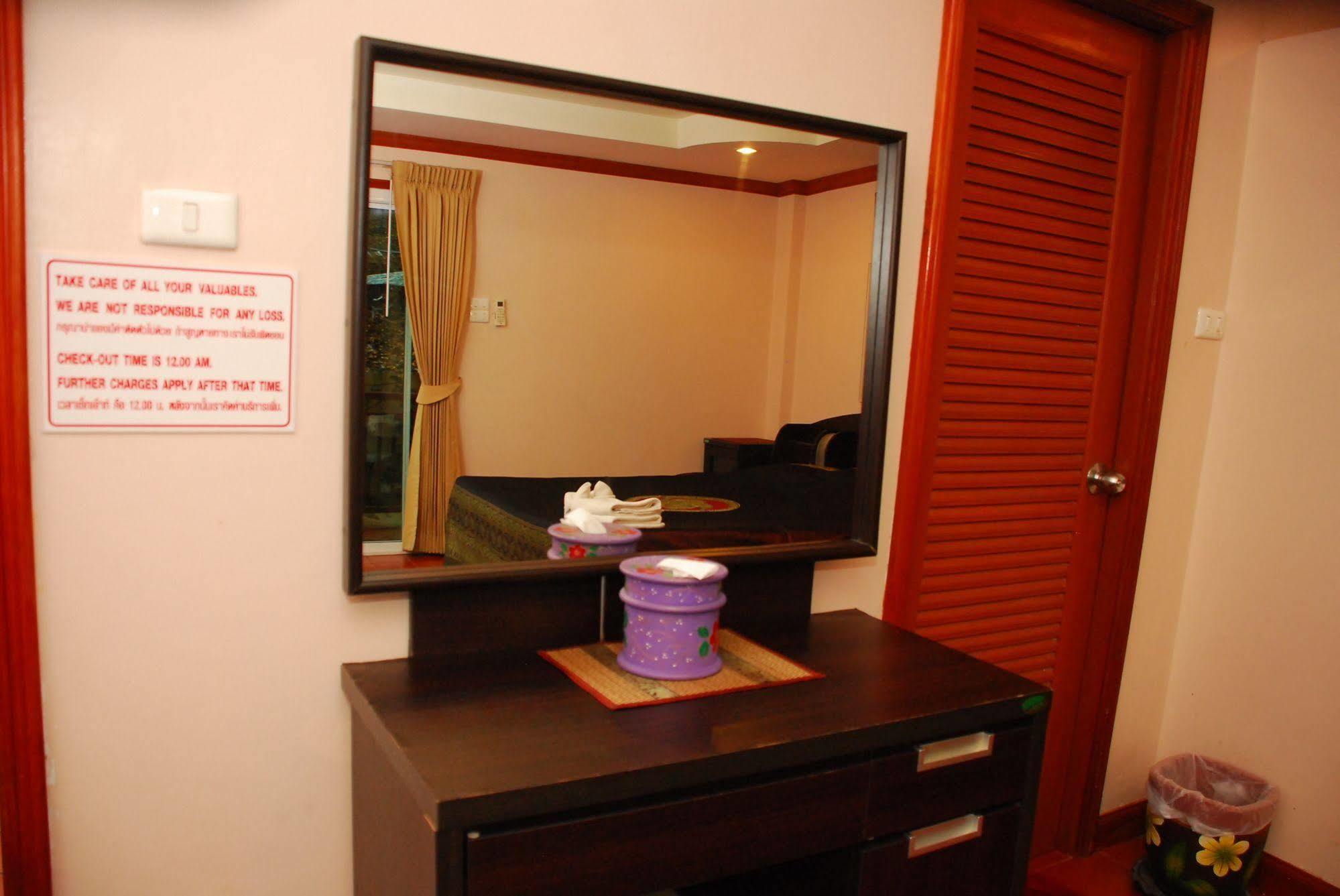 The Phen House Hotel Hua Hin Exterior photo