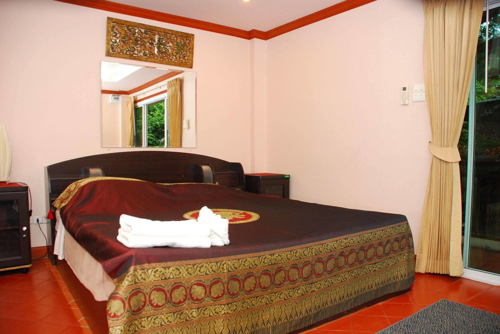 The Phen House Hotel Hua Hin Exterior photo